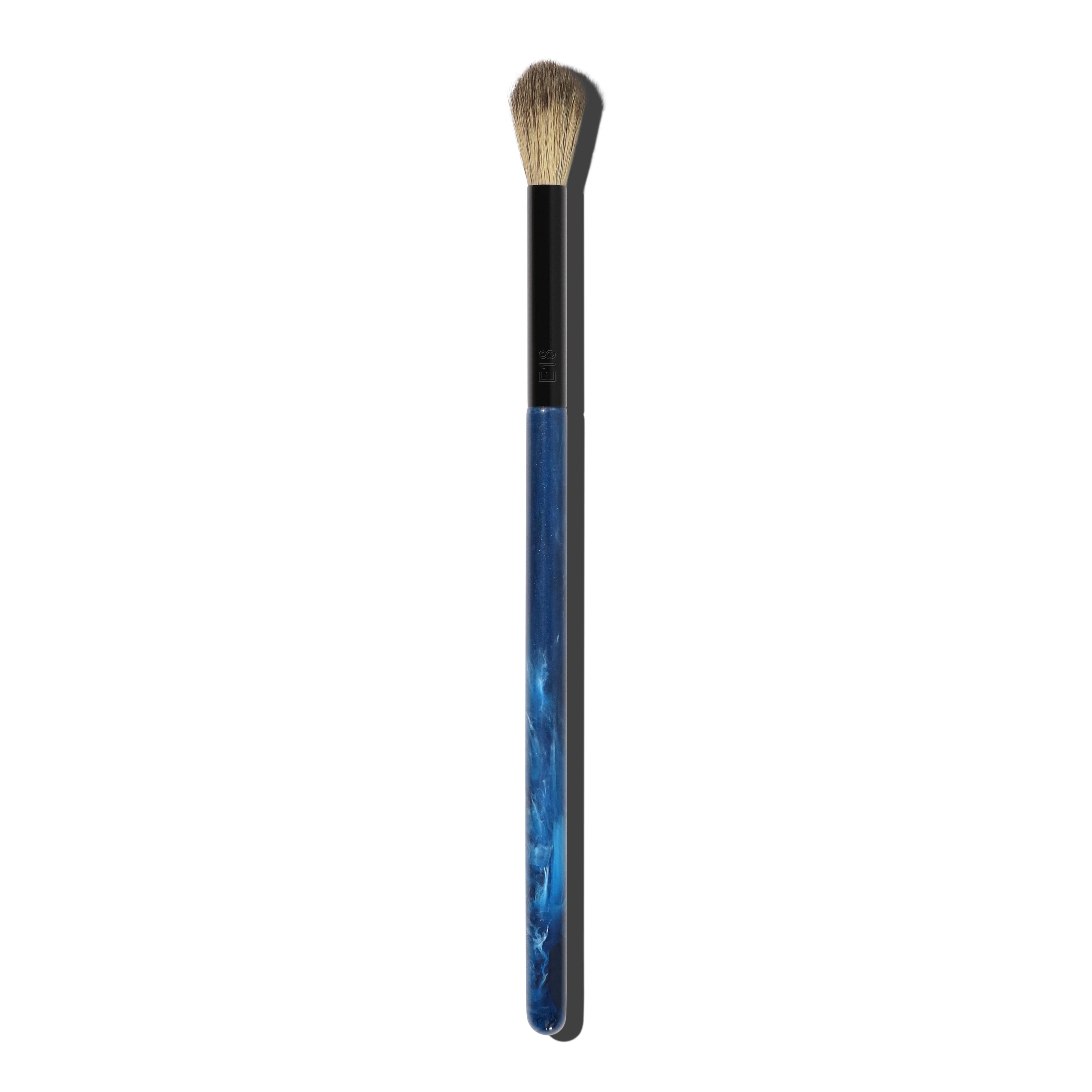 E18 Diffused Blend Crease Brush